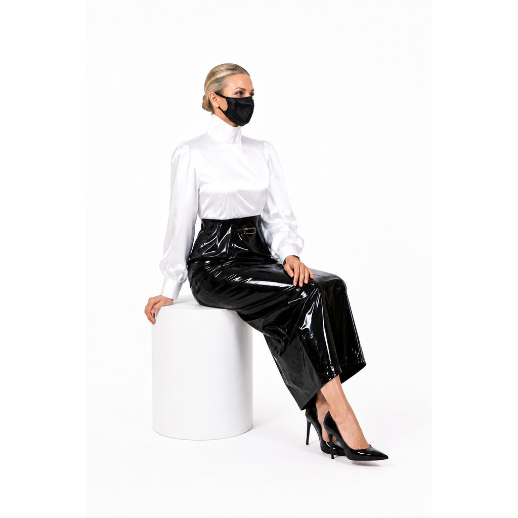 weißes Satin-Top mit schwarzem, dünnem PVC-Rock-Set G045