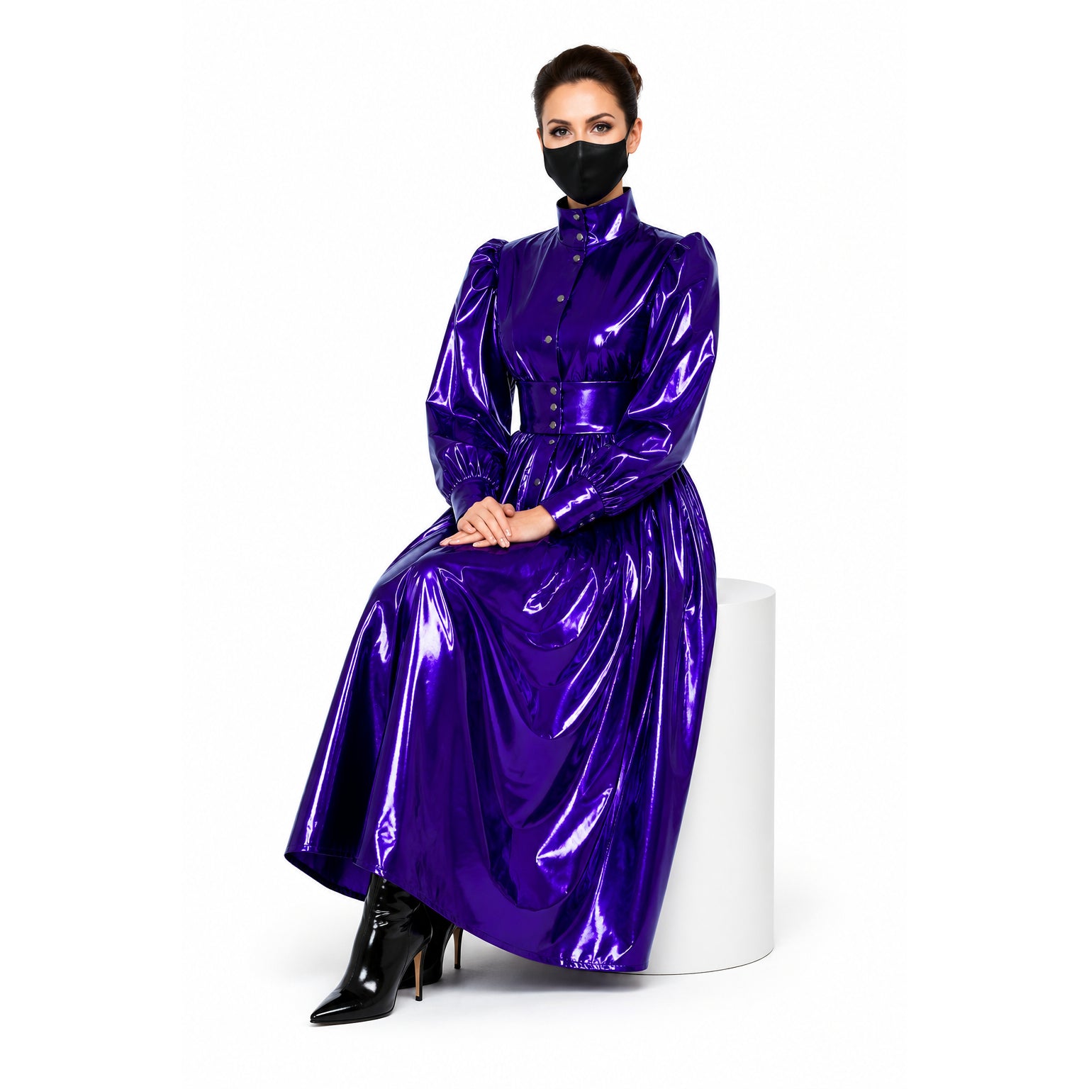 Lila dünnes PVC-Kleid G1070