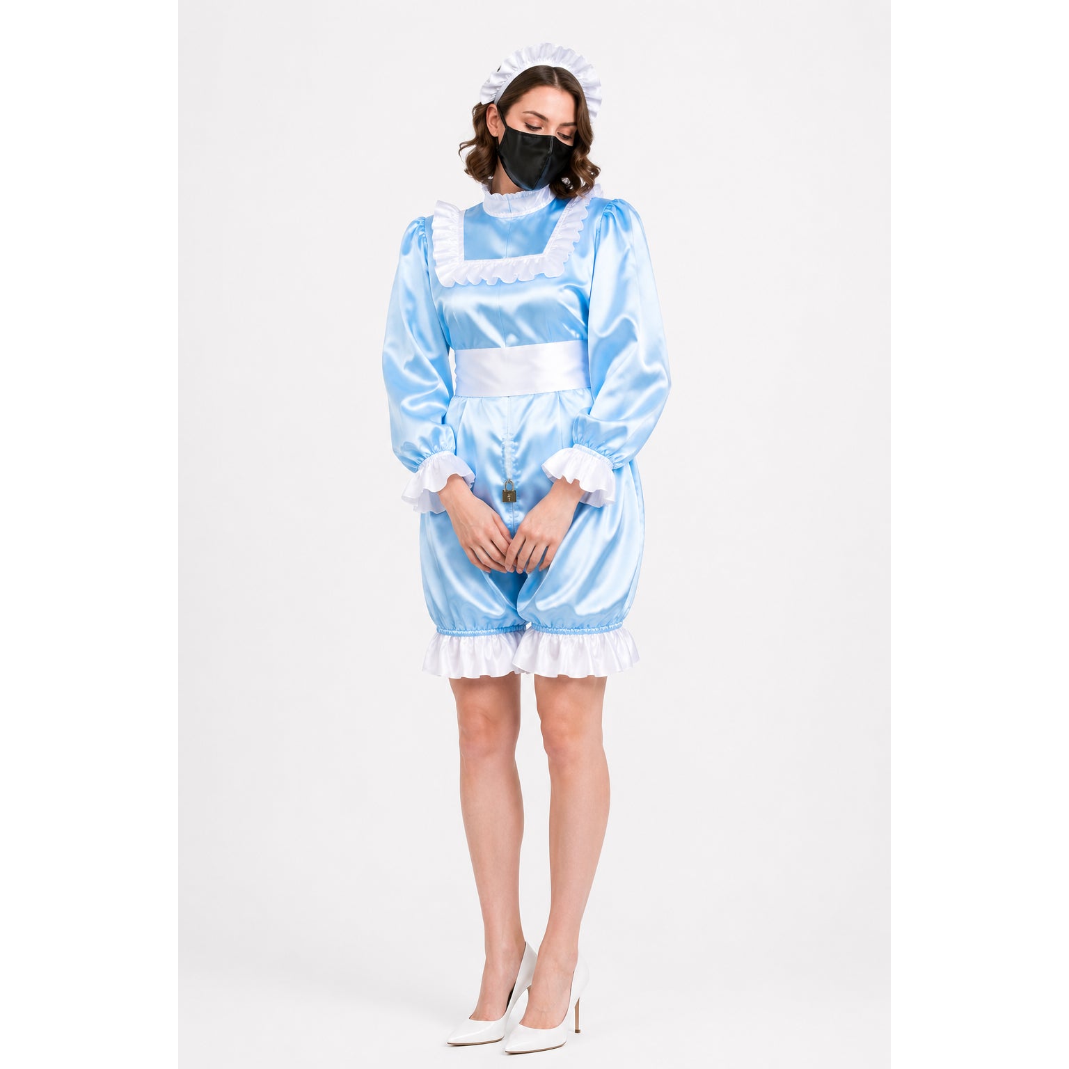 Barboteuse en satin bleu layette G3842