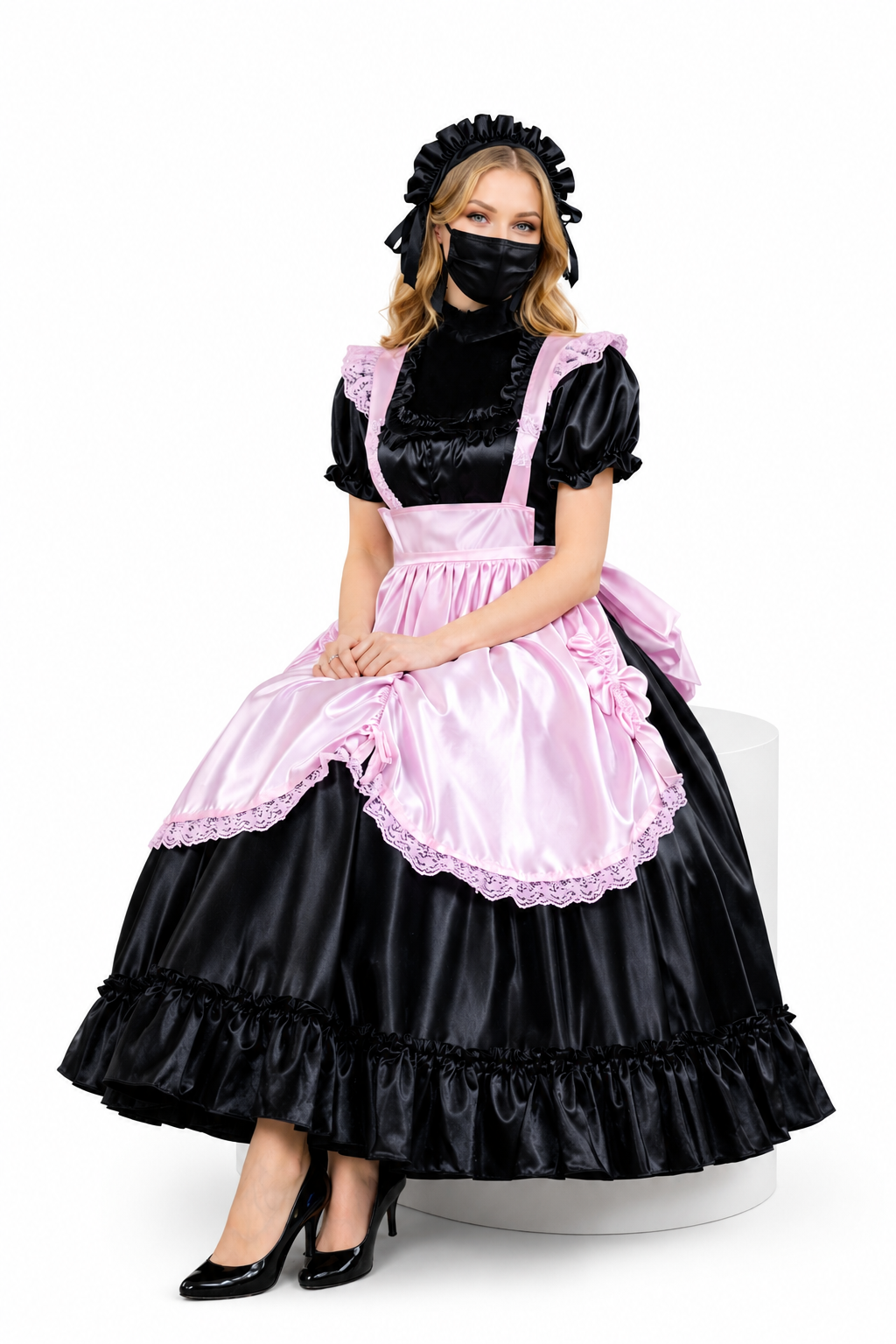Schwarzes Satin-Kleid G3995