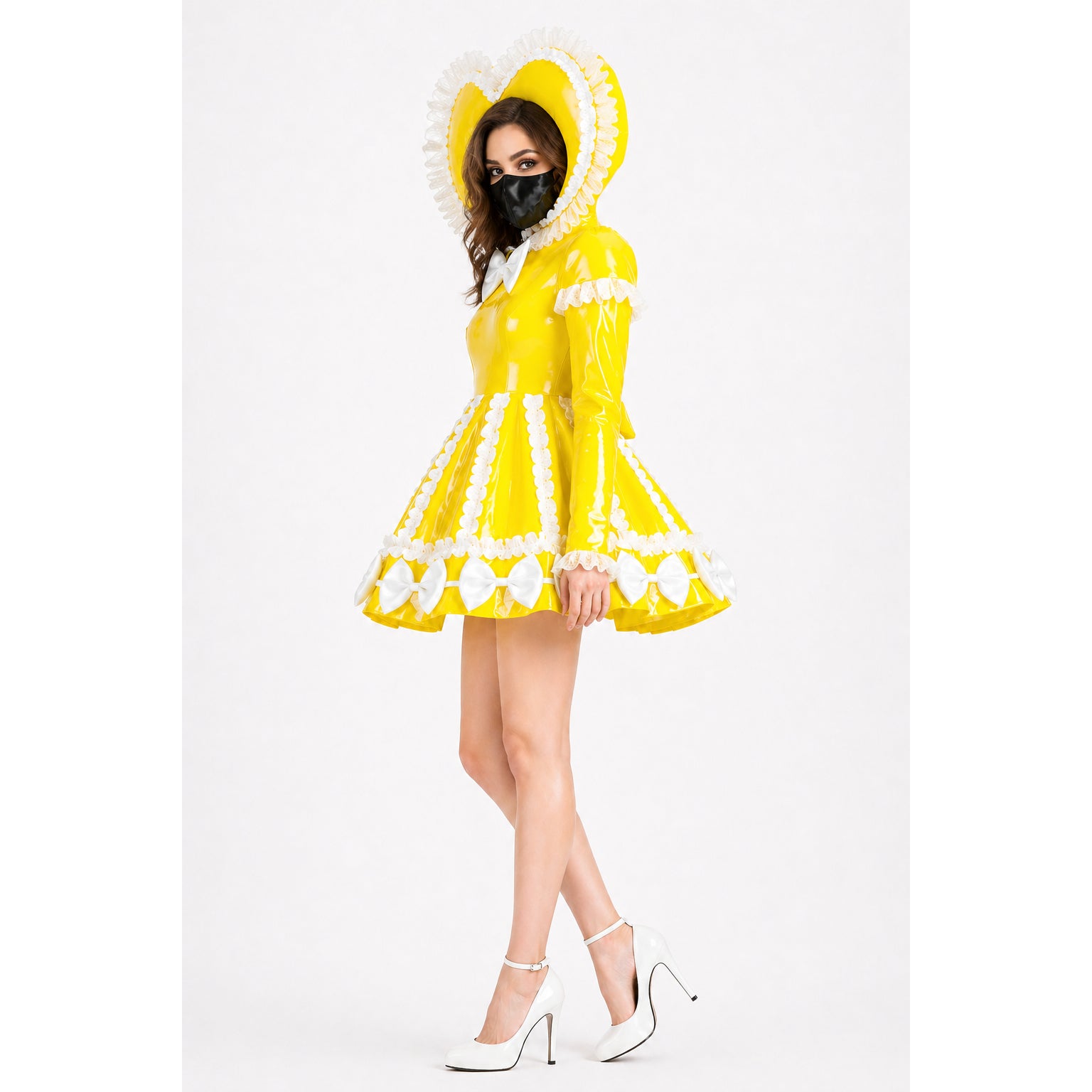 Barboteuse à capuche cœur en PVC jaune G4108