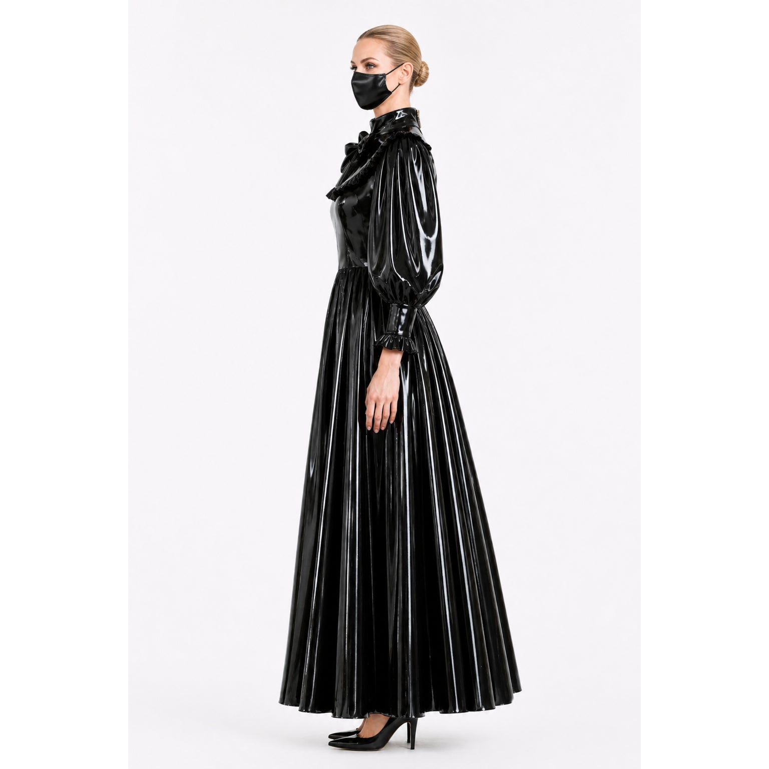 Robe noire moulante en PVC G4119